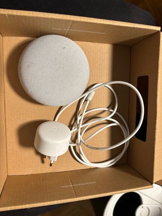Google Home Mini con caricatore, poco utilizzato