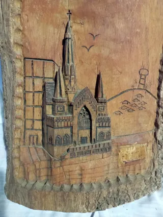 Madera tallada paisaje iglesia