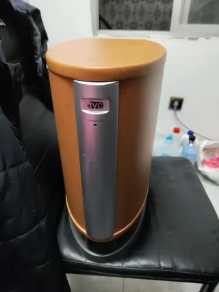 Subwoofer JVC Gama Alta