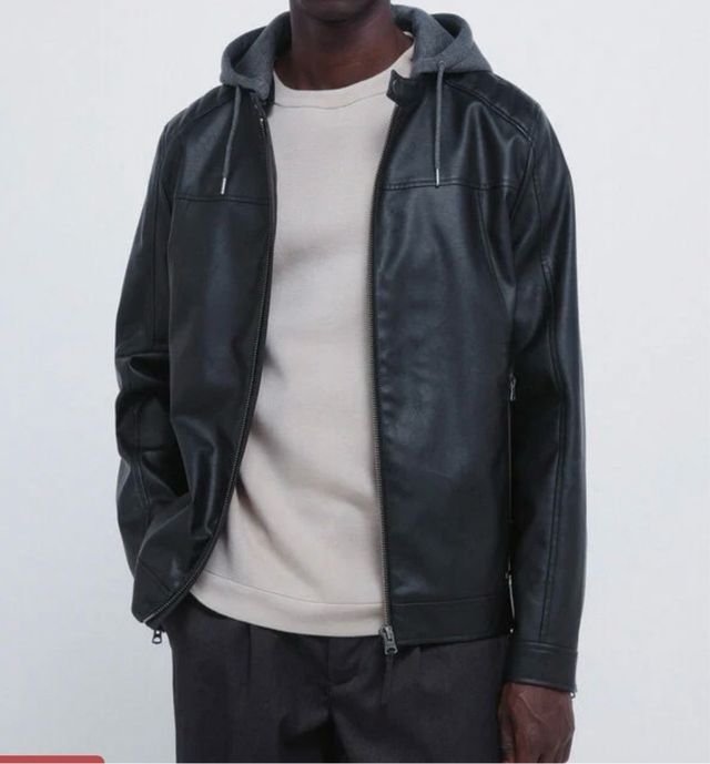 Cazadora efecto piel con capucha