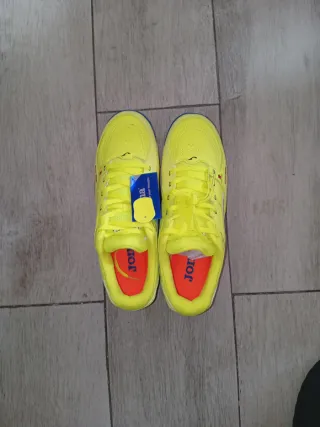 Zapatillas fútbol Joma amarillas