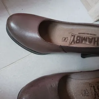 Zapatos de piel auténtica marrones