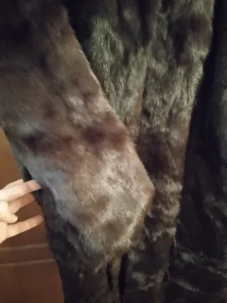 Abrigo de piel marrón