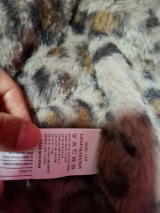 Chaqueta niña con capucha y forro estampado