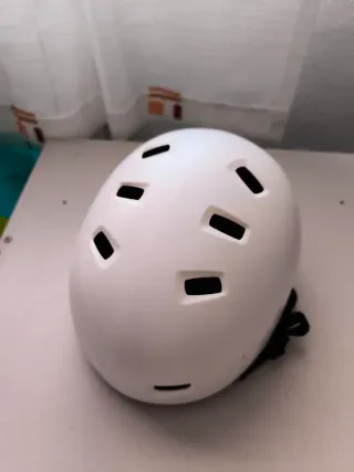 Pack Patinaje: Casco y Protecciones