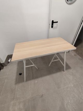 Mesa escritorio nórdica Ikea madera