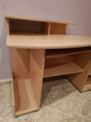 Escritorio estudio o gamer