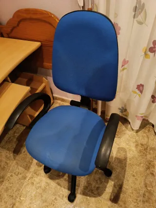 Escritorio estudio o gamer