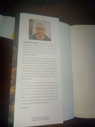 La generación ansiosa: Por qué las redes social...