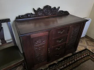 2 Aparadores de madera antiguos