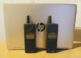 2 x Teléfonos Móviles Antiguos Ericsson S868