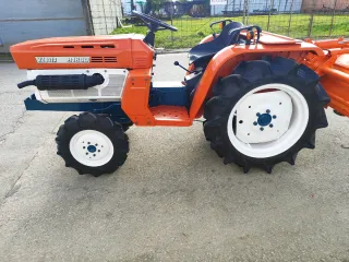 Kubota B1600 minitractor
