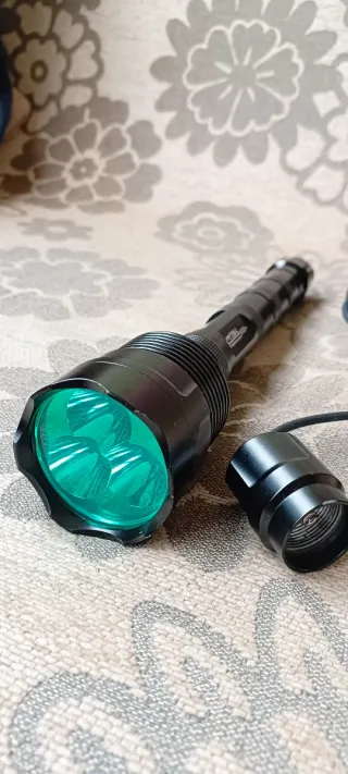 Linterna Trustfire TR-3T6 6000 lúmenes