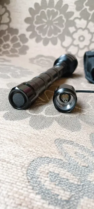 Linterna Trustfire TR-3T6 6000 lúmenes