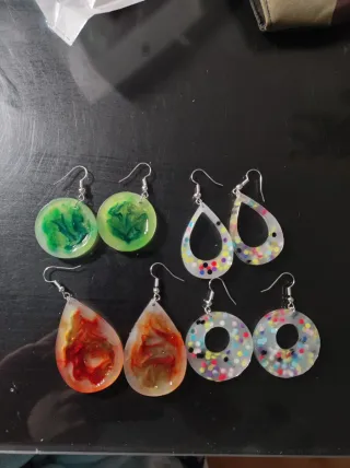 Pendientes artesanales únicos