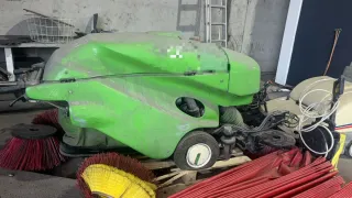 Barredora industrial verde