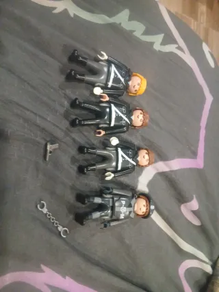 Lote 4 Policías Playmobil Todos 5€