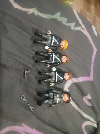 Lote 4 Policías Playmobil Todos 5€