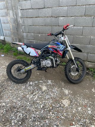 Pit bike Malcor 140