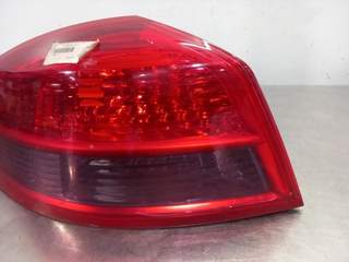 PILOTO TRASERO IZQUIERDO RENAULT VEL SATIS (BJ0)