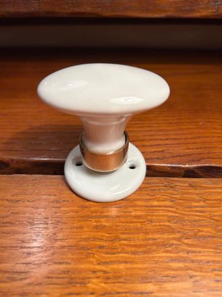 Pomos porcelana Limoges antiguos para puertas.