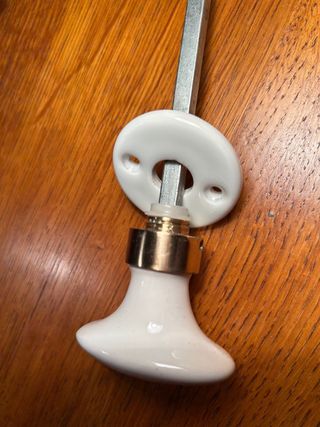 Pomos porcelana Limoges antiguos para puertas.