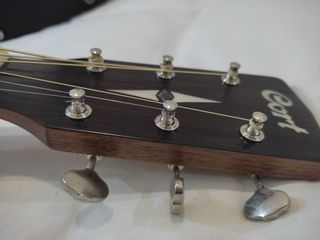 Guitarra Acústica Cort Earth 200 ATV
