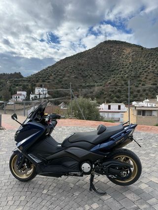 Yamaha TMAX 530 ABS Akrapovic