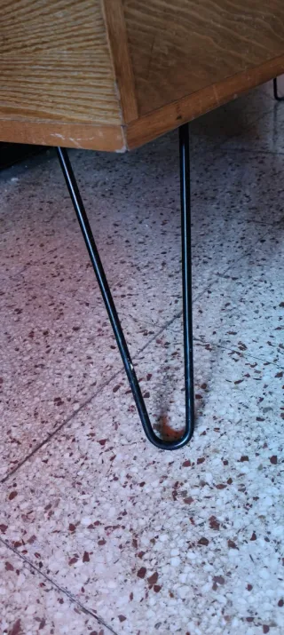 SE REGALA MESA DE CENTRO. Mesa de centro de madera