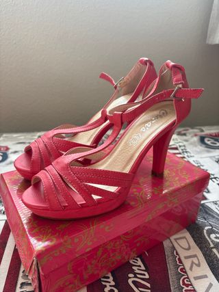 Zapatos de tacón rosa talla 37