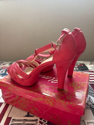 Zapatos de tacón rosa talla 37