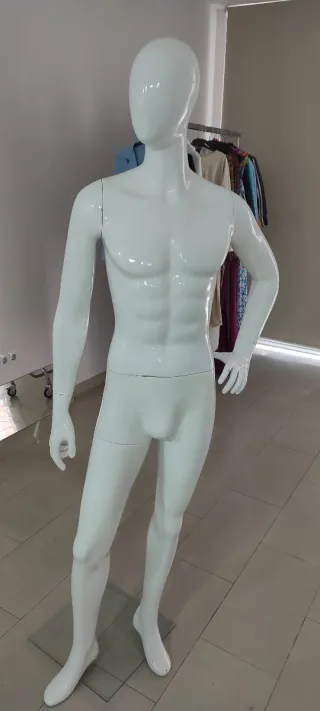 Maniquí Hombre Blanco altura 185cm