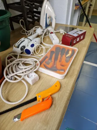 Lote Mesa Cocina y Varios Electrodomésticos