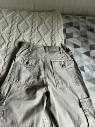 Pantalón Cargo Bershka Beige Talla 10-12