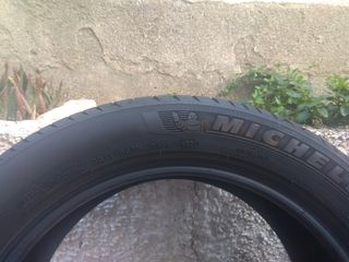 Neumáticos Michelin 235-50-19