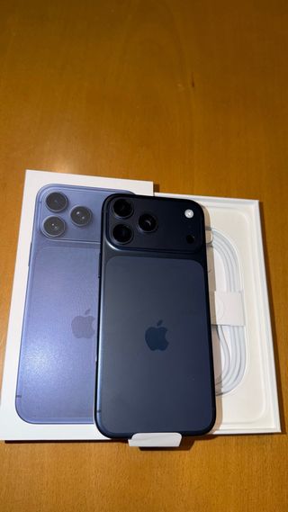 iPhone 17 Pro Max Azul/Morado