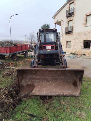 Tractor Case Internacional con pala