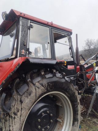 Tractor Case Internacional con pala