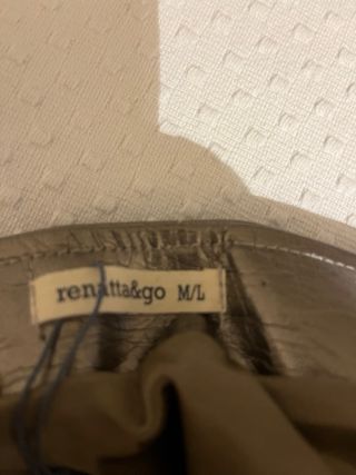 Falda mini efecto piel dorada