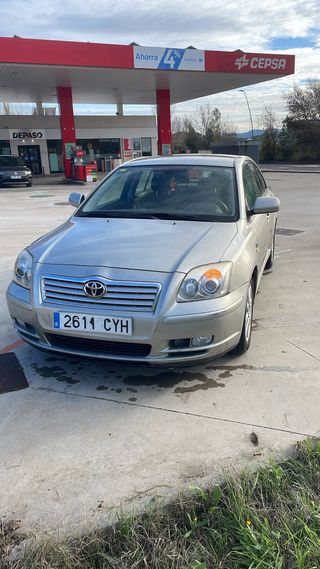 Toyota Avensis 2004