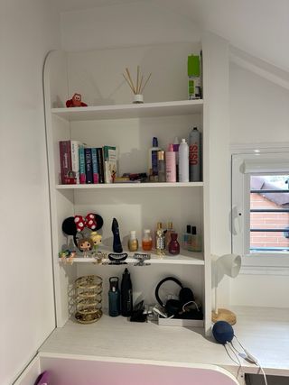 Dormitorio juvenil con escritorio y doble cama