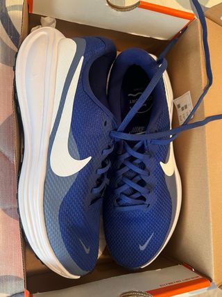 Zapatillas Nike Revolution 8 Azul/Blanco