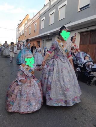 Traje de Fallera Niña, de 7 a 10 años.