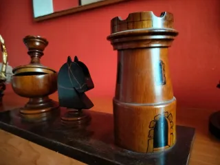 Antigüedades: Cenicero y bote tabaco