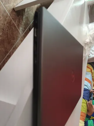 Portátil Dell i5 Gris