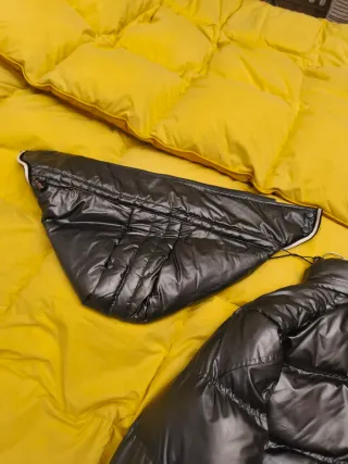 Piumino nero/grigio lucido