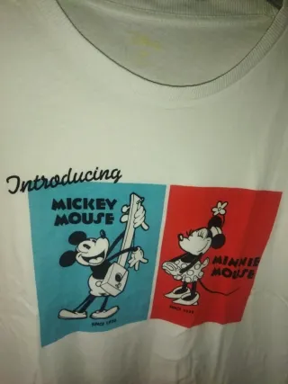 Camiseta Mickey Mouse y Minnie Mouse