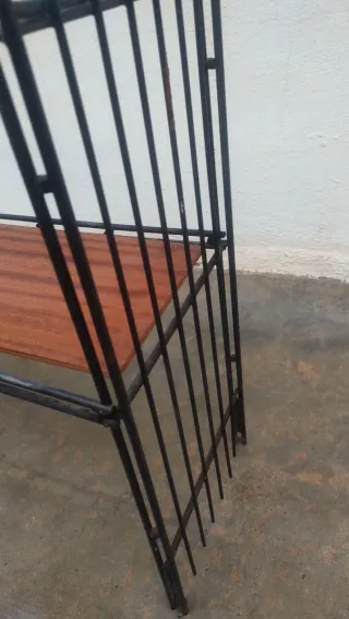 Estantería vintage metal y madera años 70