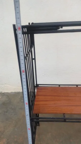 Estantería vintage metal y madera años 70