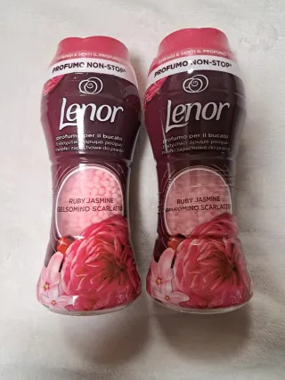 Lote Ariel y Lenor: Cápsulas y Perfumador